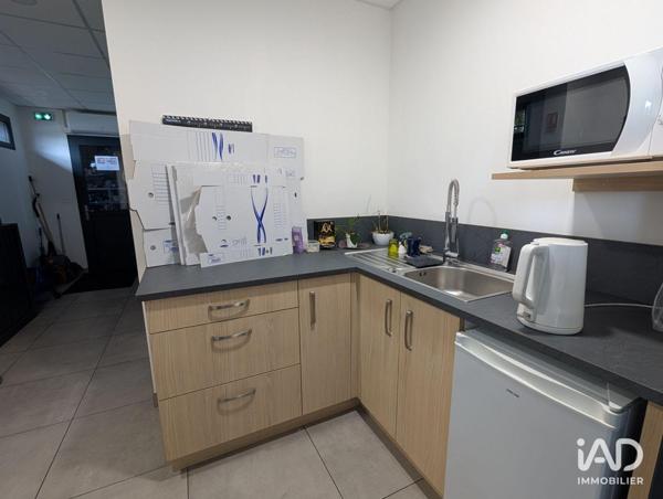 Local d’activité à vendre 765 m² Montbizot