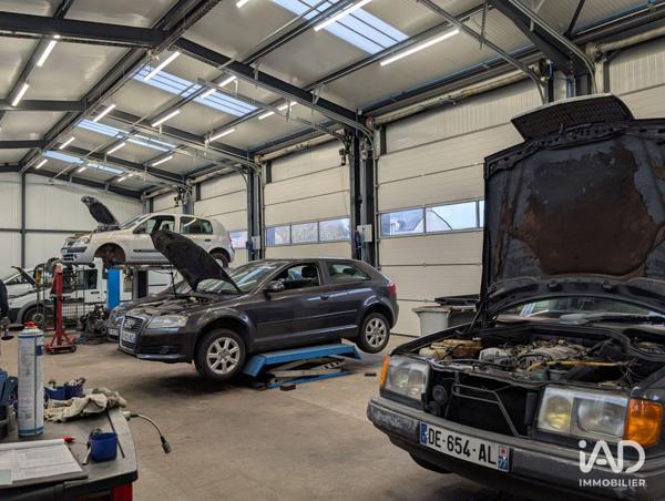 Local d’activité à vendre 765 m² Montbizot