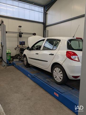 Local d’activité à vendre 765 m² Montbizot