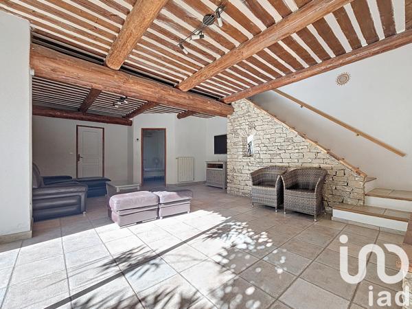 Maison à vendre 9 pièces 204 m² Cabrières-d'Avignon