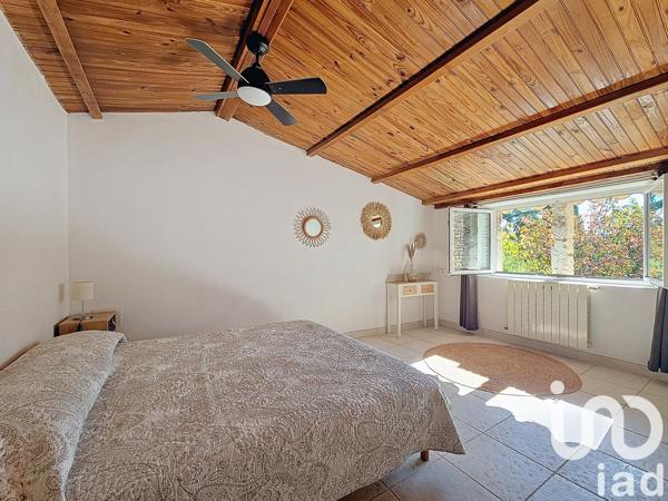Maison à vendre 9 pièces 204 m² Cabrières-d'Avignon