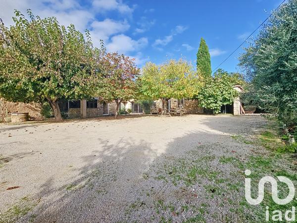 Maison à vendre 9 pièces 204 m² Cabrières-d'Avignon