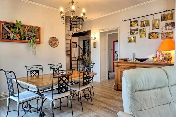 Appartement 8 pièces - 149 m²