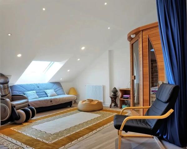 Appartement 8 pièces - 149 m²