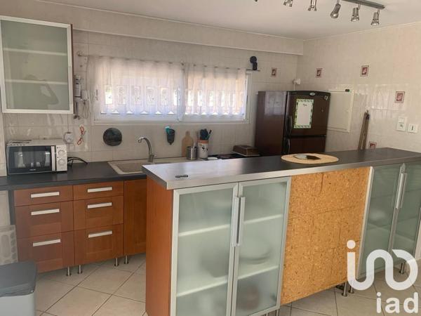 Maison à vendre 5 pièces 163 m² Le Castellet