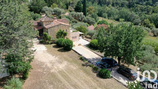 Maison à vendre 5 pièces 163 m² Le Castellet