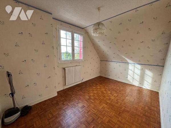 Maison à vendre à Bourg-Blanc (29860) en Finistère (29)

Découvrez cette maison spacieuse d'u...