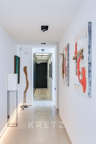 Villa d'architecte vue exceptionnelle sur le Golfe de Saint-Tropez