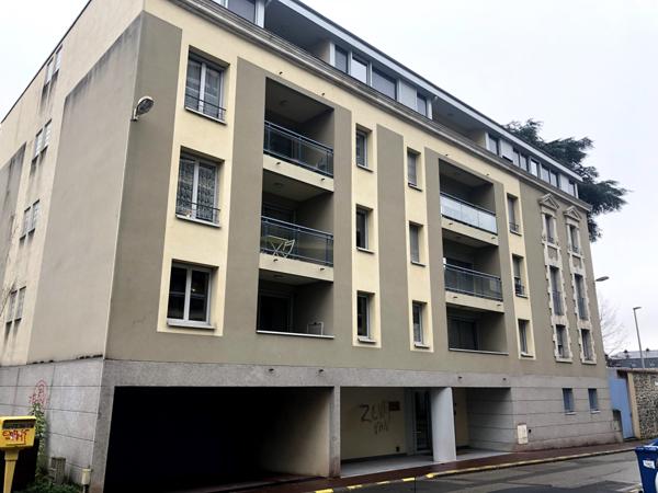 Location parking / box Limoges - 65 €/mois