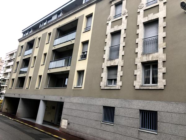 Location parking / box Limoges - 65 €/mois