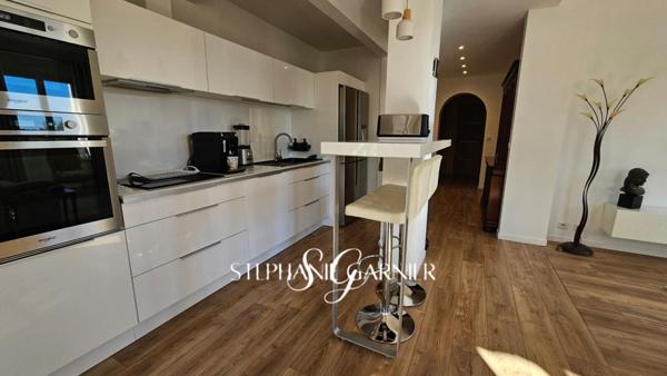 Maison familiale, 3 logements, garage, atelier et jardin !