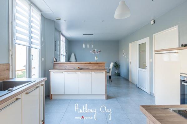 Maison à VIRE NORMANDIE, 14500 - 4 pièces 119m²