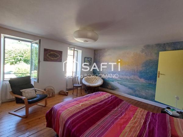 Maison de village authentique à Puygouzon