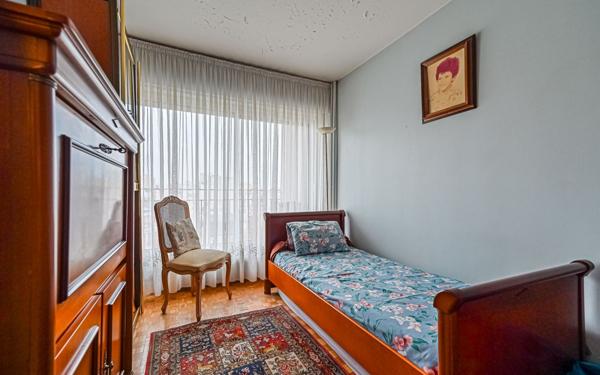 Appartement à vendre    4 pièces • 87,32 m2 Paris 11