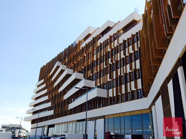 BUREAUX RECENTS A LOUER - PEROLS TRAMWAY ECOCITE PARC AEROPORT