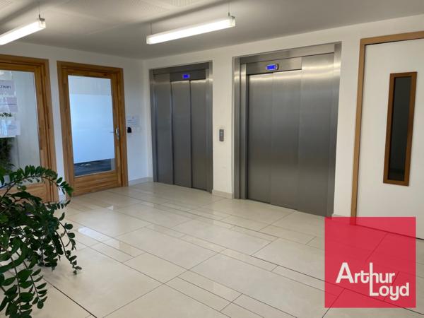 BUREAUX RECENTS A LOUER - PEROLS TRAMWAY ECOCITE PARC AEROPORT