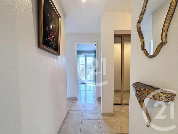 Appartement F6 à vendre  6 pièces - 112,98 m 2   BELFORT  - 90