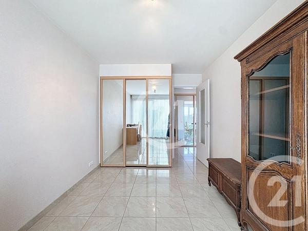 Appartement F6 à vendre  6 pièces - 112,98 m 2   BELFORT  - 90