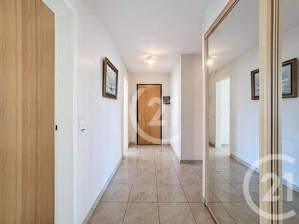 Appartement F6 à vendre  6 pièces - 112,98 m 2   BELFORT  - 90