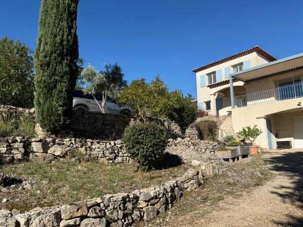 Lodève (34700) LODÈVE, SUR LES HAUTEURS Superbe villa 5 pièces – 159 m² habitables – Terrain arboré de 3 591 m²