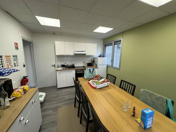 SAINT AVERTIN BUREAUX A LOUER 210 M² RDC PMR PARKING