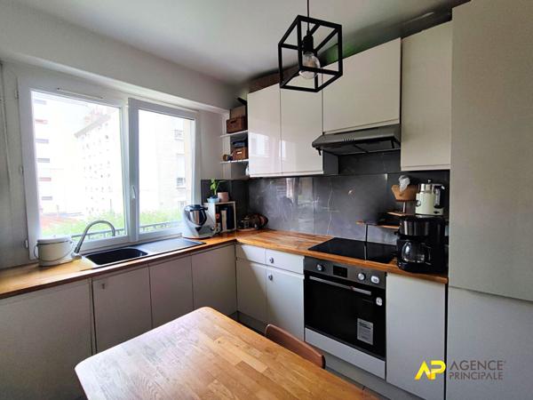 Appartement 4 pièces à vendre à La Garenne-Colombes 518 000 € **  - Référence  549CLR