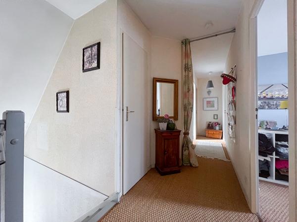 Maison Angers 6 pièces 119.17 m2, quatre chambres et un bureau, plain-pied, garage