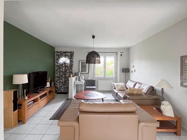 Maison Angers 6 pièces 119.17 m2, quatre chambres et un bureau, plain-pied, garage