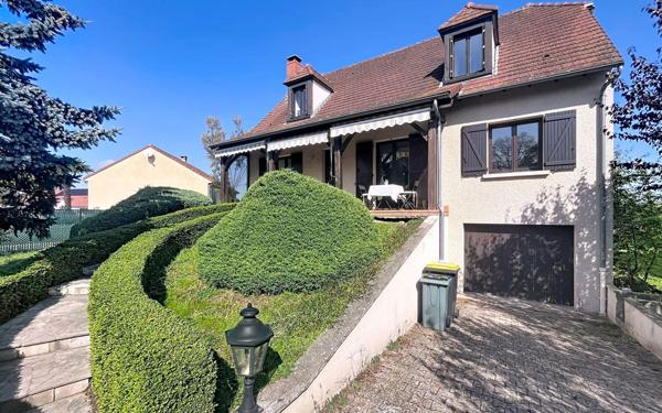 Maison à vendre    5 pièces • 136,74 m2 Saint-Rémy-en-Rollat