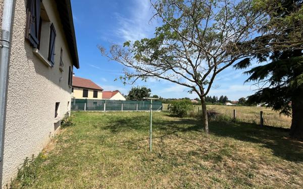 Maison à vendre    5 pièces • 136,74 m2 Saint-Rémy-en-Rollat