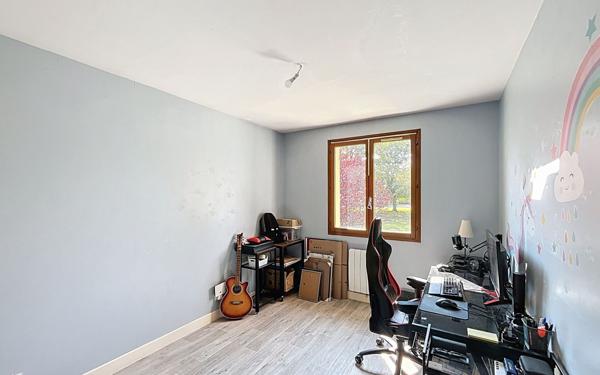 Maison à vendre    5 pièces • 136,74 m2 Saint-Rémy-en-Rollat