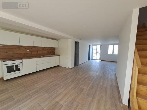 Maison à louer à Louches dans le Pas-de-Calais (62610), ref : 62098-L472
