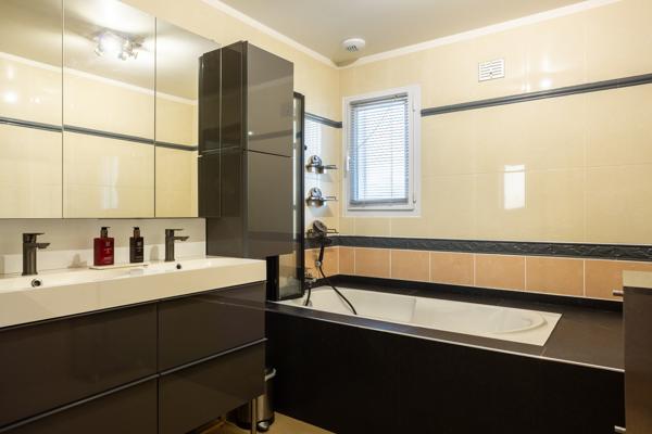 Maison 7 pièces - 200 m² Bien prestige