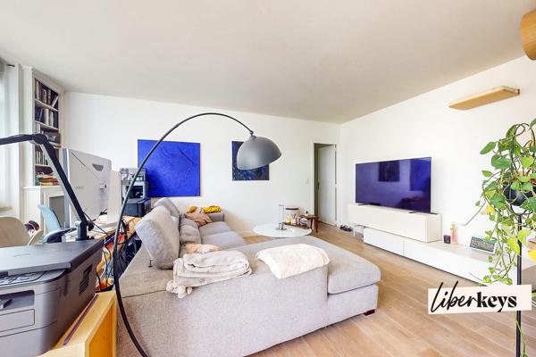 SAINT-CLOUD – 3 PIÈCES DE 84 M² – CALME, SANS VIS-À-VIS – DEUX BALCONS – CAVE