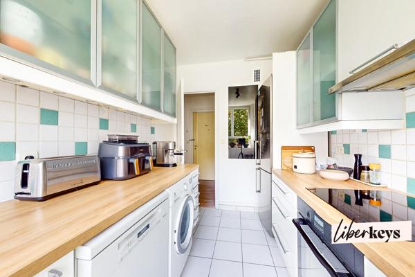 SAINT-CLOUD – 3 PIÈCES DE 84 M² – CALME, SANS VIS-À-VIS – DEUX BALCONS – CAVE