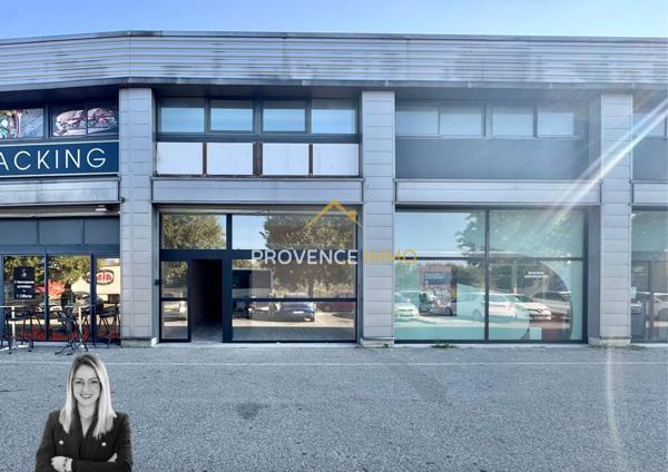 Salon-de-Provence (13300) Local à louer EMPLACEMENT N°1 , PERIPHERIE DE VILLE AVEC PARKING