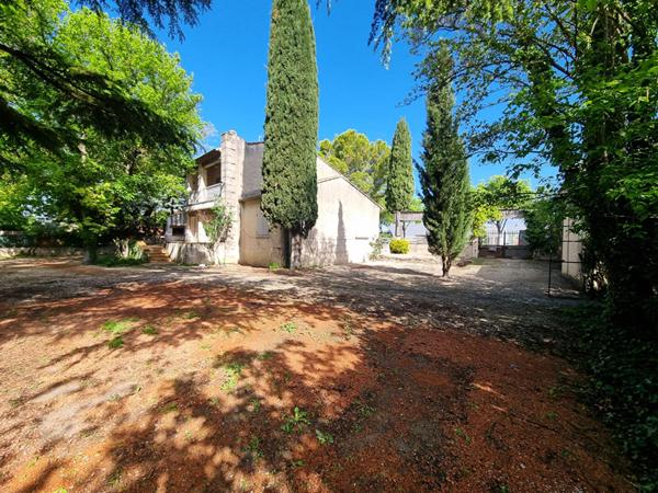 Maison ou activité professionnelle L Isle Sur La Sorgue