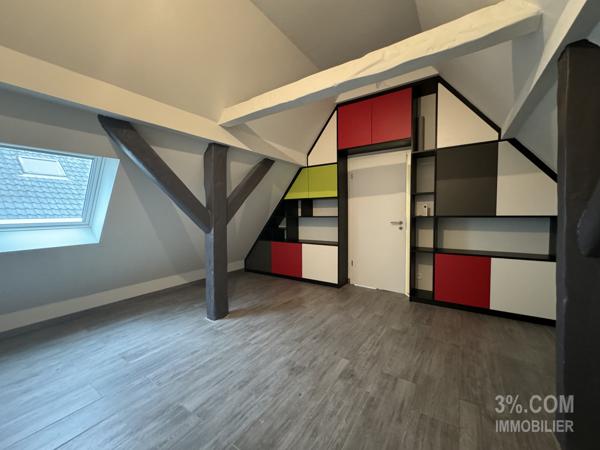 3%COM Maison rénovée avec 7 chambres et 3 salles de bain. Mommenheim (67670)