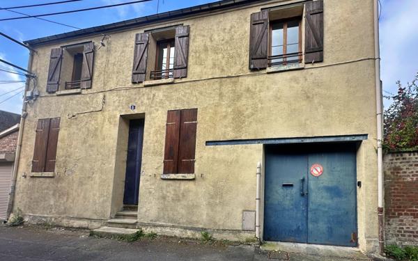 Maison à vendre    5 pièces •  La Fère