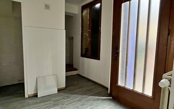 Maison à vendre    5 pièces •  La Fère