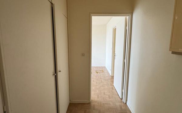 Appartement à vendre    2 pièces • 49,16 m2 Châtillon