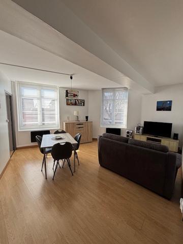 Croix (59170) Immeuble de rapport en monopropriété – Croix Centre – 3 appartements loués – Rentabilité attractive 7.14%