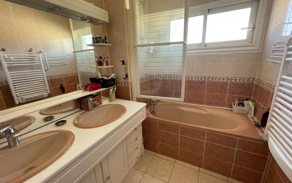 Appartement à vendre    4 pièces • 81,91 m2 Antony