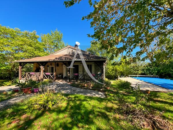 Belle maison de campagne et son gite indépendant.