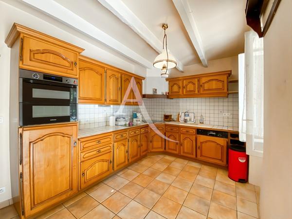 Belle maison de campagne et son gite indépendant.