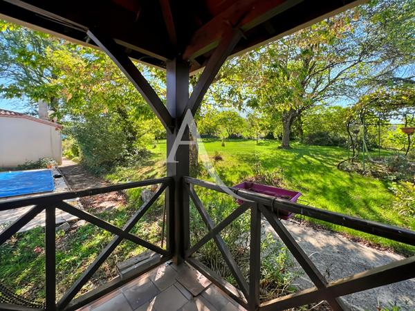 Belle maison de campagne et son gite indépendant.