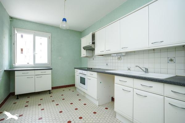 Appartement à vendre 205 608 € Tours 3 p 74 m² DPE D