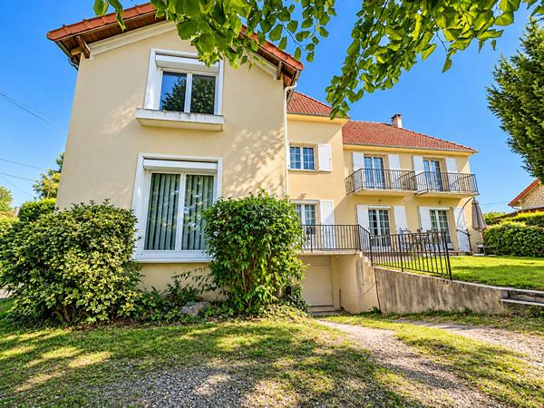Maison Conflans Sainte Honorine 8 pièce(s) 205 m2 599 000 € **  - Référence  8328