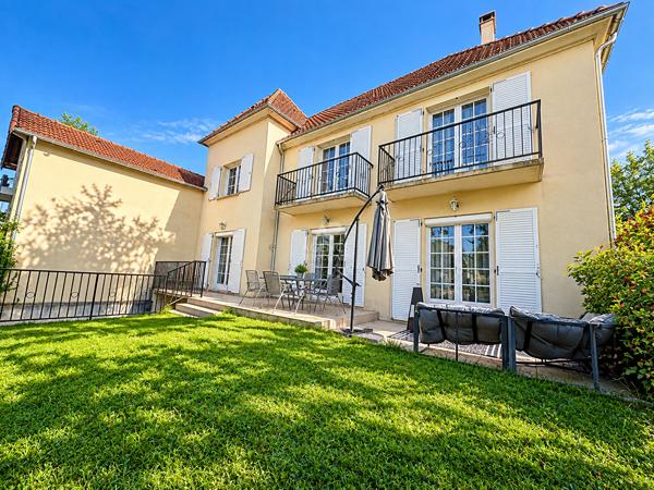 Maison Conflans Sainte Honorine 8 pièce(s) 205 m2 599 000 € **  - Référence  8328