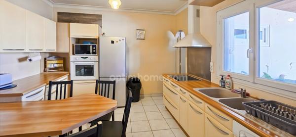 Appartement à louer  PAU – T4 meublé 76 m² avec grande terrasse plein sud – 2 chambres + bureau (64)